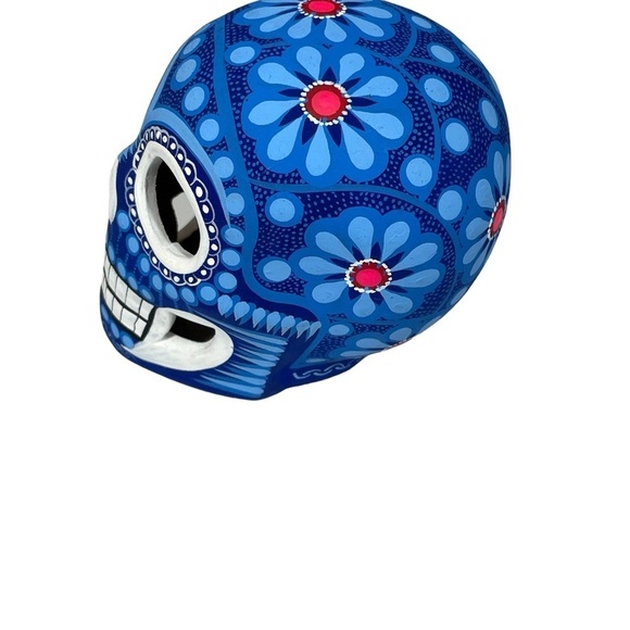 Mexican Clay Skull Hand painted Blue white
New - Picture 3 of 6
